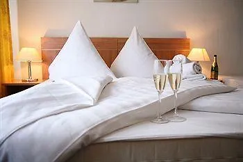 *** Guest house Pension Am Anger Berlin Germany